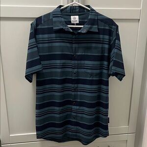 FLYLOW Short Sleeved Button Casual Shirt Lightweight Stretch Blue Stripes Large